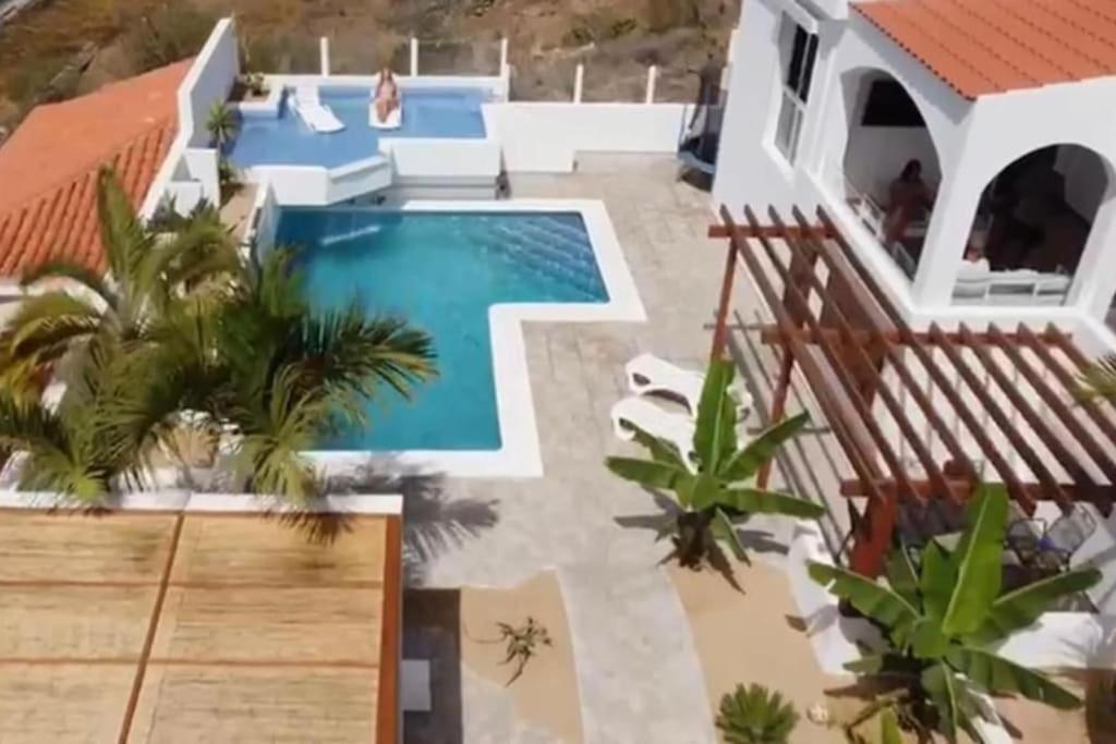 Gezellige Villa Met Prachtig Zicht En Zwembad Arona  Luaran gambar