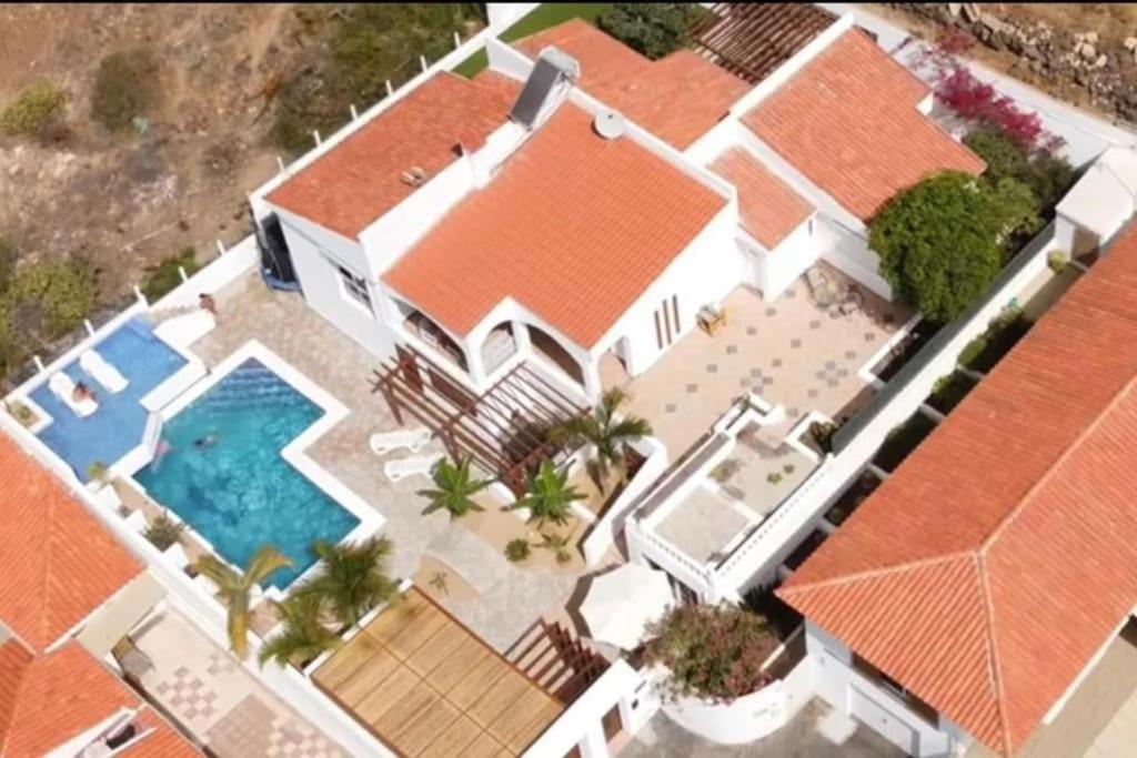 Gezellige Villa Met Prachtig Zicht En Zwembad Arona  Luaran gambar
